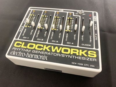 画像1: Electro-Harmonix CLOCKWORKS Rhythm Generator/Synthesizer
